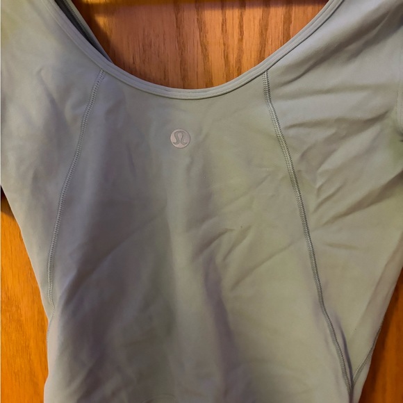Lululemon scoop neck crop top - Picture 2 of 2